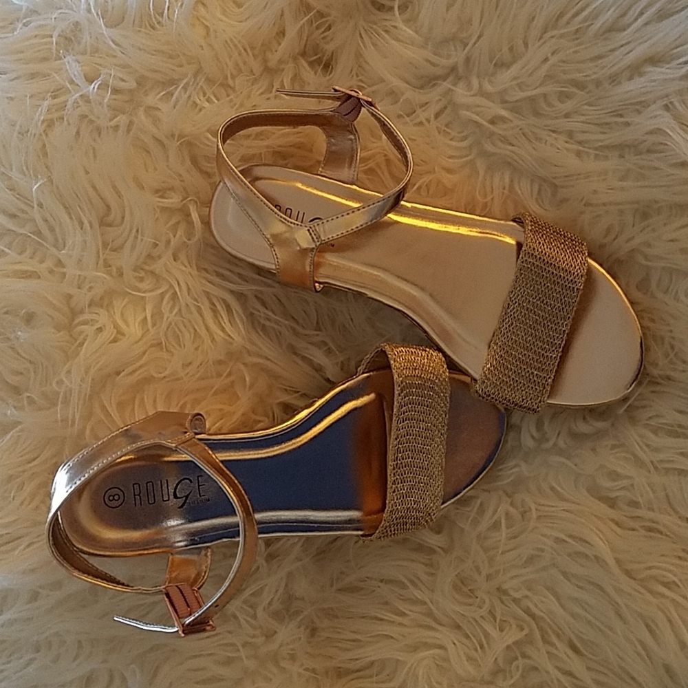 Sandals - Picture 4 of 5